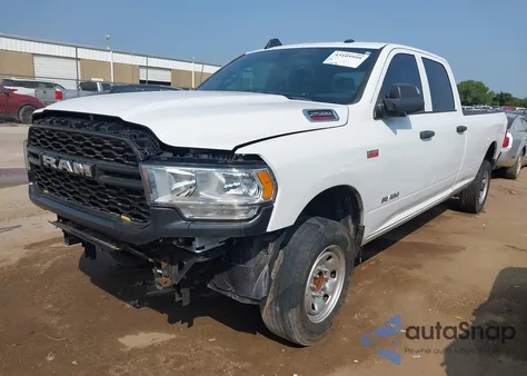 2021 Ram 2500 Tradesman 4X2 8' Box from USA, damaged, VIN 3C6UR4HJ1MG651917